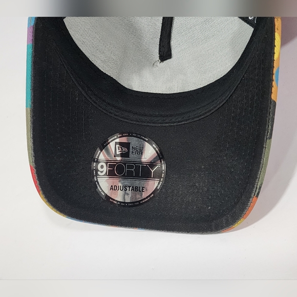 New Era 9FORTY New York Yankees Colorful Camouflage Cap NY Camo Hat - Picture 9 of 13